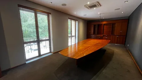 28 Sloane Street, Bryanston